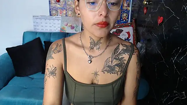 kronikafuckass online show from December 2025 06:30:01 PM