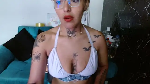 kronikafuckass online show from October 2025 06:38:01 PM
