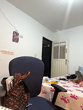 Snapshot of misskimaa2 chatting on October 2025 03:51:02 AM misskimaa2 online show from October 2025 03:51:02 AM