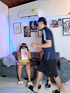 royalgirls x online show from January 2026 01:20:01 AM