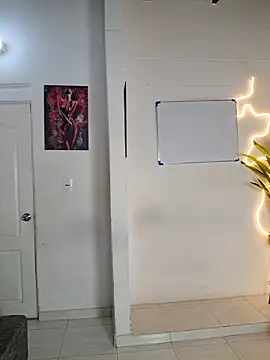 royalgirls x online show from March 2026 01:21:02 AM