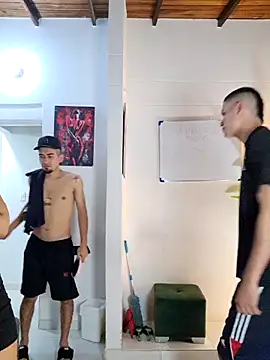 royalgirls x online show from March 2026 01:11:01 AM