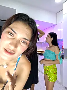 royalgirls x online show from May 2026 01:13:01 AM