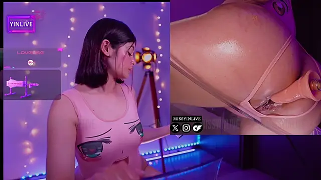 Yinlive online show from December 2024 01:38:02 AM