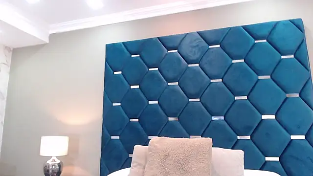 ThaniaJones online show from January 2026 11:58:02 AM