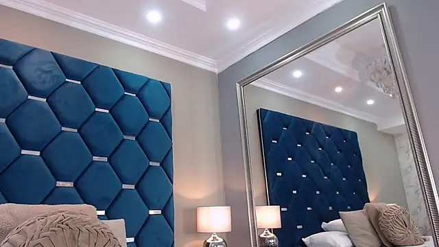 ThaniaJones online show from February 2026 12:03:02 PM