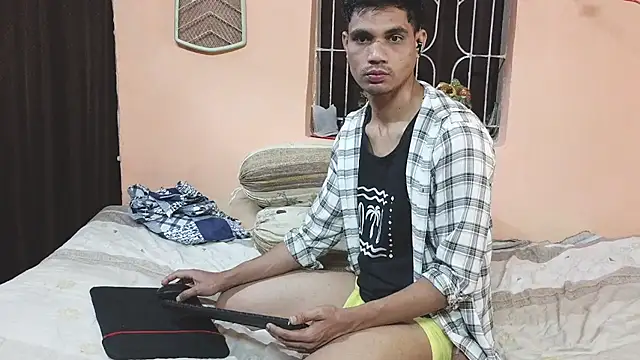 Stallion Theboy22 online show from February 2026 05:15:01 AM