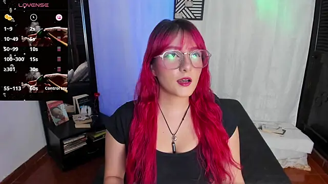 Dafne Moon online show from May 2026 08:07:02 PM