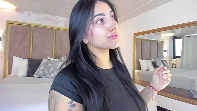 PaulinaDuarte online show from April 2026 11:50:01 AM