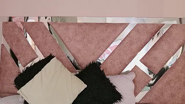 PaulinaDuarte online show from April 2026 12:31:02 PM