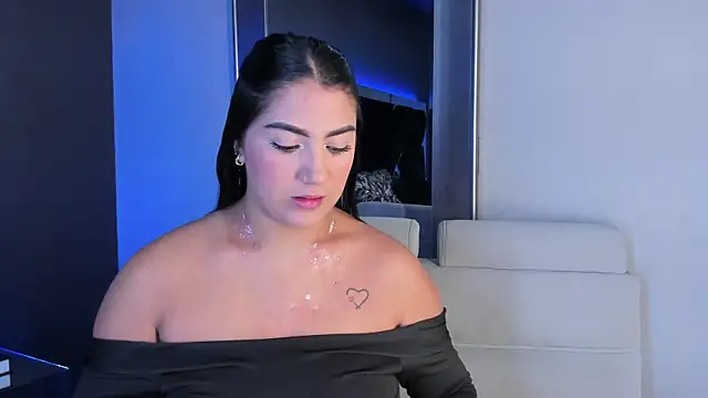 Snapshot of PaulinaDuarte chatting on September 2025 01:28:02 PM PaulinaDuarte online show from September 2025 01:28:02 PM