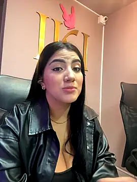 Snapshot of PaulinaDuarte chatting on October 2025 11:35:02 AM PaulinaDuarte online show from October 2025 11:35:02 AM