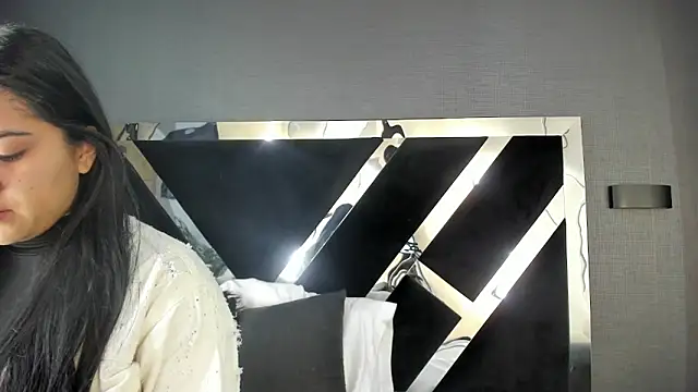 PaulinaDuarte online show from April 2026 11:45:02 AM
