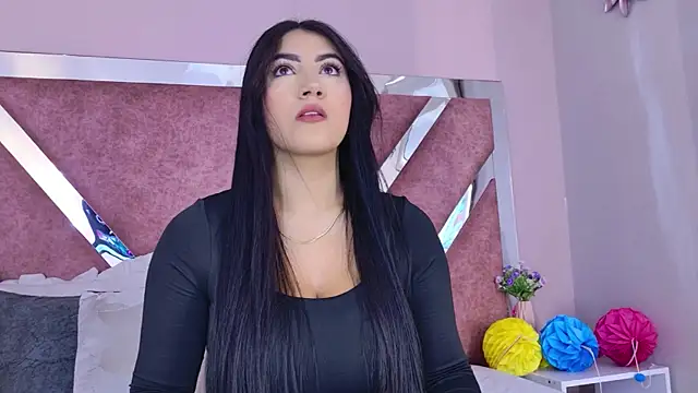 PaulinaDuarte online show from June 2026 12:11:02 PM
