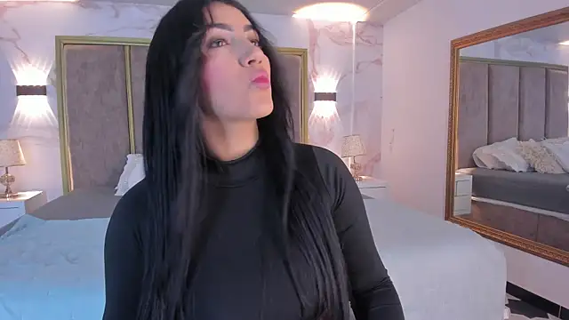 PaulinaDuarte online show from June 2026 11:22:02 AM