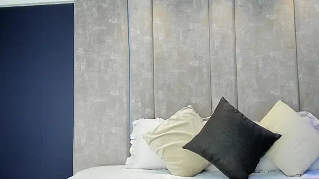 PaulinaDuarte online show from April 2026 01:40:03 PM