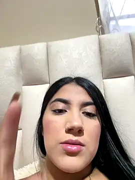 PaulinaDuarte online show from December 2025 11:23:01 AM