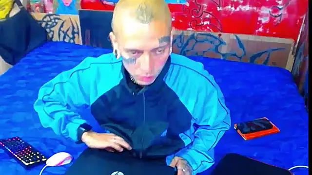 deivid estrada online show from November 2025 04:22:01 PM