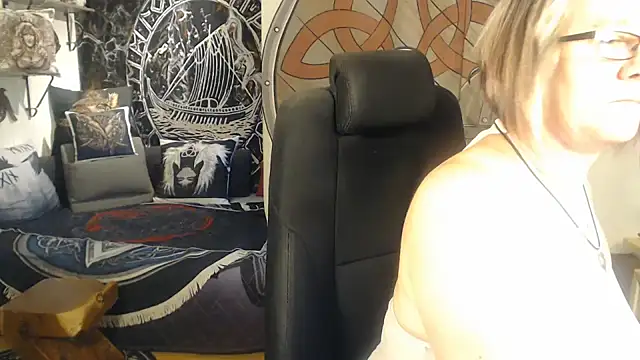 TittenMichelle online show from September 2025 04:14:02 PM