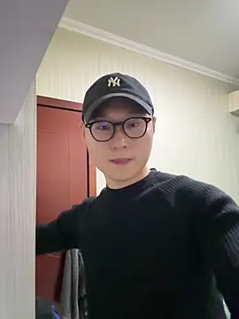 Eric246 online show from February 2026 03:57:01 PM