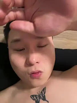 Eric246 online show from April 2026 04:58:02 PM