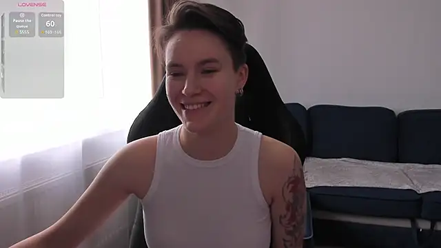 Snapshot of JessieFlower chatting on October 2025 08:04:02 AM JessieFlower online show from October 2025 08:04:02 AM