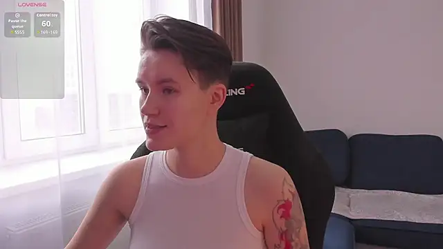 JessieFlower online show from December 2025 09:30:02 AM