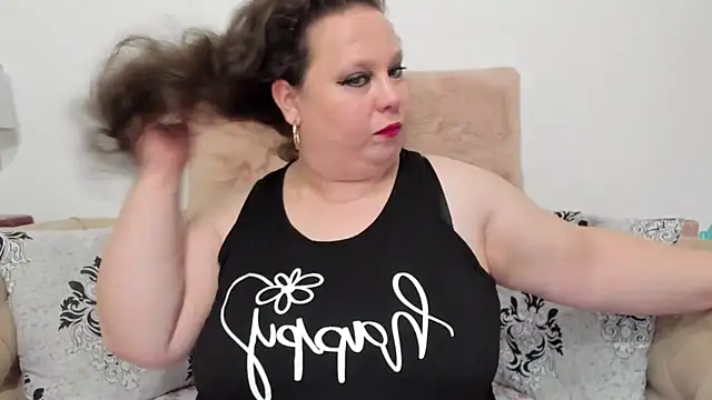 KarolineJoyy online show from February 2026 07:46:02 PM