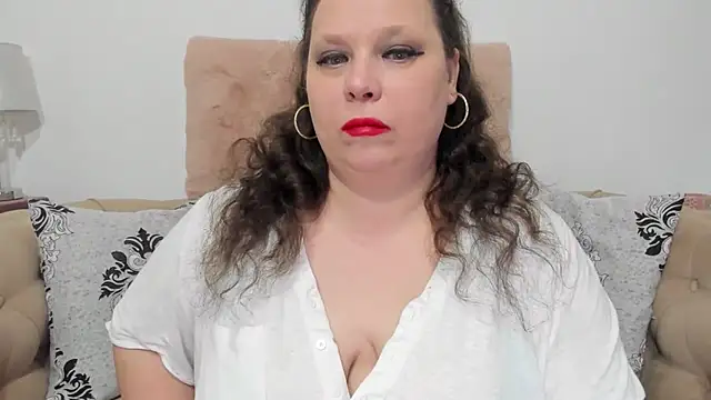 KarolineJoyy online show from February 2026 07:57:02 PM