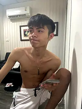 Snapshot of mumuowl chatting on October 2025 04:30:02 PM mumuowl online show from October 2025 04:30:02 PM