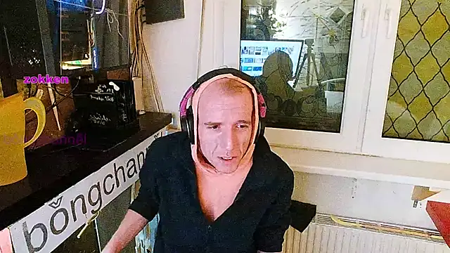 BongChannel online show from February 2025 11:34:02 PM