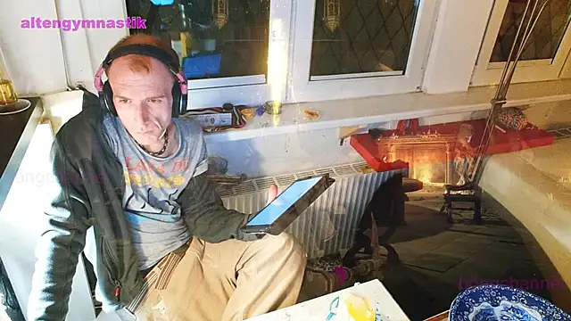 BongChannel online show from March 2025 12:08:02 AM