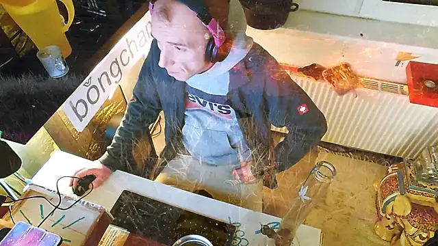 BongChannel online show from February 2025 10:23:02 PM