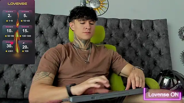 Snapshot of Jeins_carter chatting on February 2025 01:33:01 PM Jeins carter online show from February 2025 01:33:01 PM