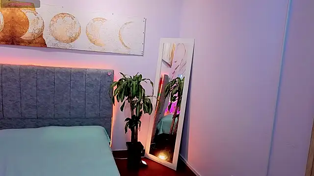 Lana stone  online show from March 2026 03:22:01 AM