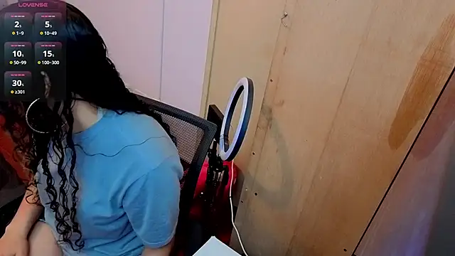 Lana stone  online show from April 2026 03:43:02 AM