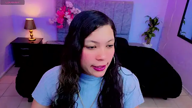 Lana stone  online show from September 2025 02:49:02 AM