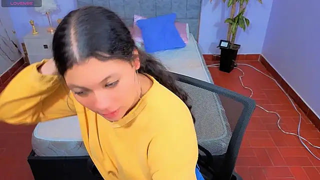 Lana stone  online show from January 2026 03:35:02 AM