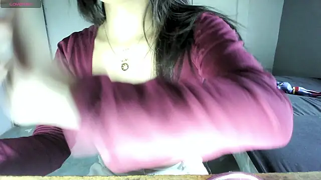 Snapshot of linzeysmith4 chatting on April 2026 08:21:01 PM linzeysmith4 online show from April 2026 08:21:01 PM