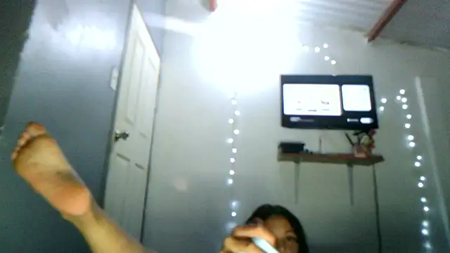 Snapshot of linzeysmith4 chatting on March 2026 03:31:01 AM linzeysmith4 online show from March 2026 03:31:01 AM