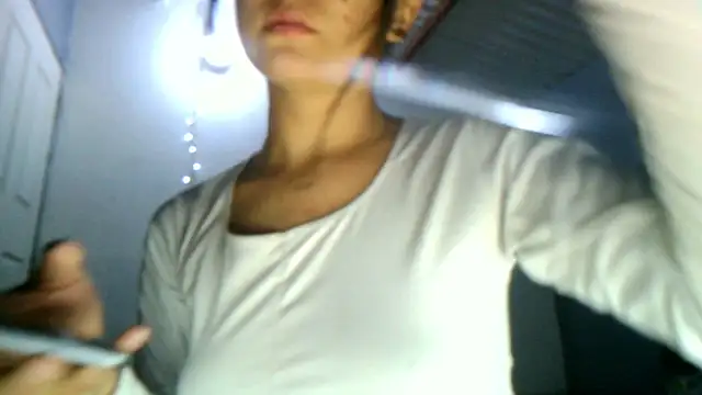 Snapshot of linzeysmith4 chatting on March 2026 05:10:02 AM linzeysmith4 online show from March 2026 05:10:02 AM