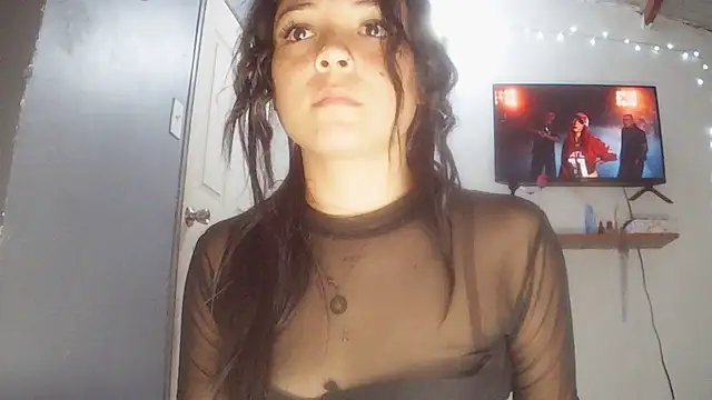 Snapshot of linzeysmith4 chatting on February 2026 10:22:02 PM linzeysmith4 online show from February 2026 10:22:02 PM