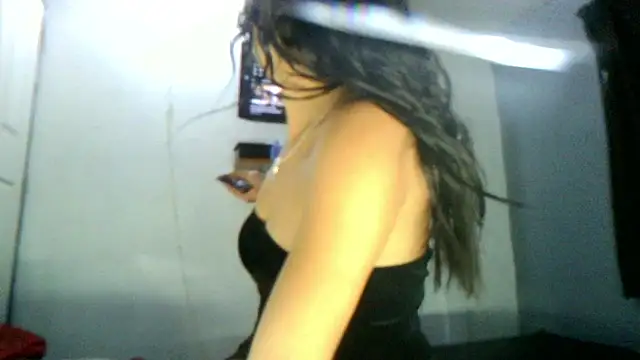 Snapshot of linzeysmith4 chatting on March 2026 04:12:01 AM linzeysmith4 online show from March 2026 04:12:01 AM
