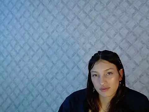Emma-Wilson online show from May 2026 05:33:02 PM