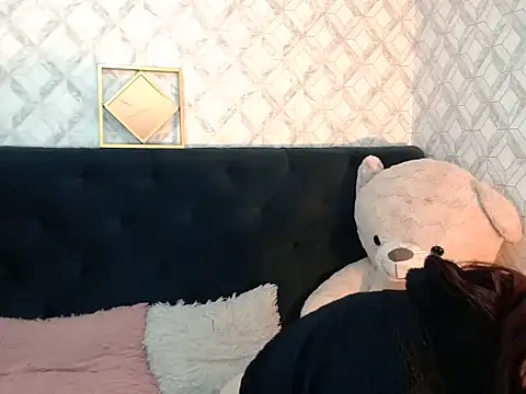 Snapshot of Emma-Wilson chatting on October 2025 06:26:02 AM Emma-Wilson online show from October 2025 06:26:02 AM