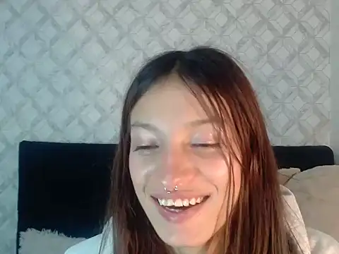 Emma-Wilson online show from November 2025 03:29:01 AM