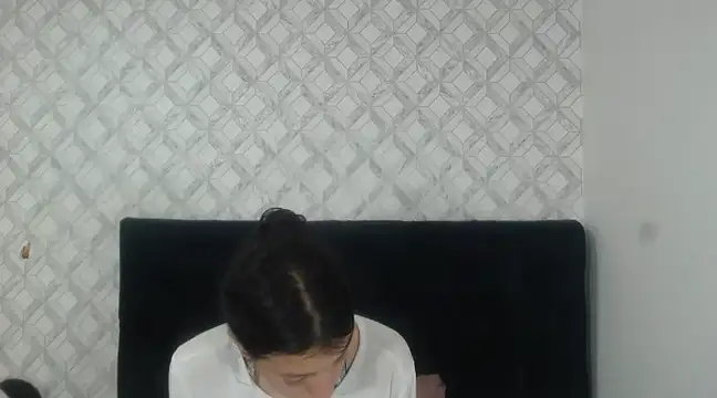 Snapshot of Emma-Wilson chatting on February 2025 09:26:02 PM Emma-Wilson online show from February 2025 09:26:02 PM