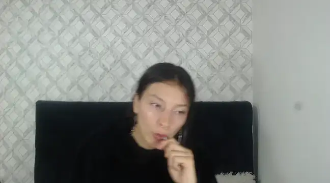 Snapshot of Emma-Wilson chatting on February 2025 04:30:01 AM Emma-Wilson online show from February 2025 04:30:01 AM
