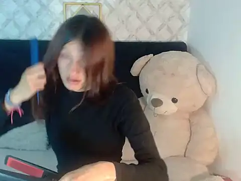 Emma-Wilson online show from December 2025 04:38:02 AM