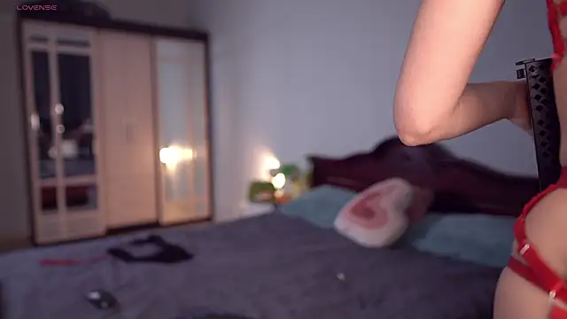 AliceHorngry online show from October 2025 07:46:02 PM